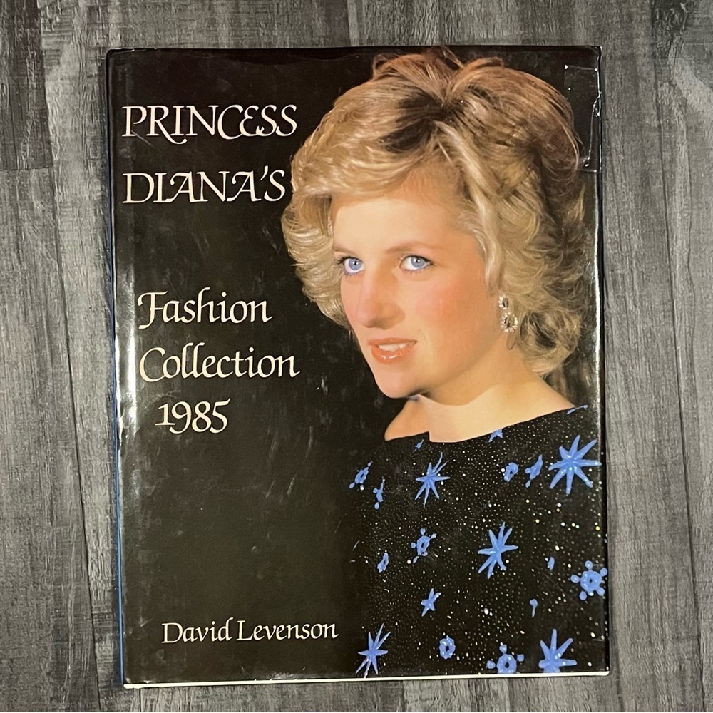 Princess Diana’s Fashion Collection 1985 Book David Levenson Vintage Royal Style